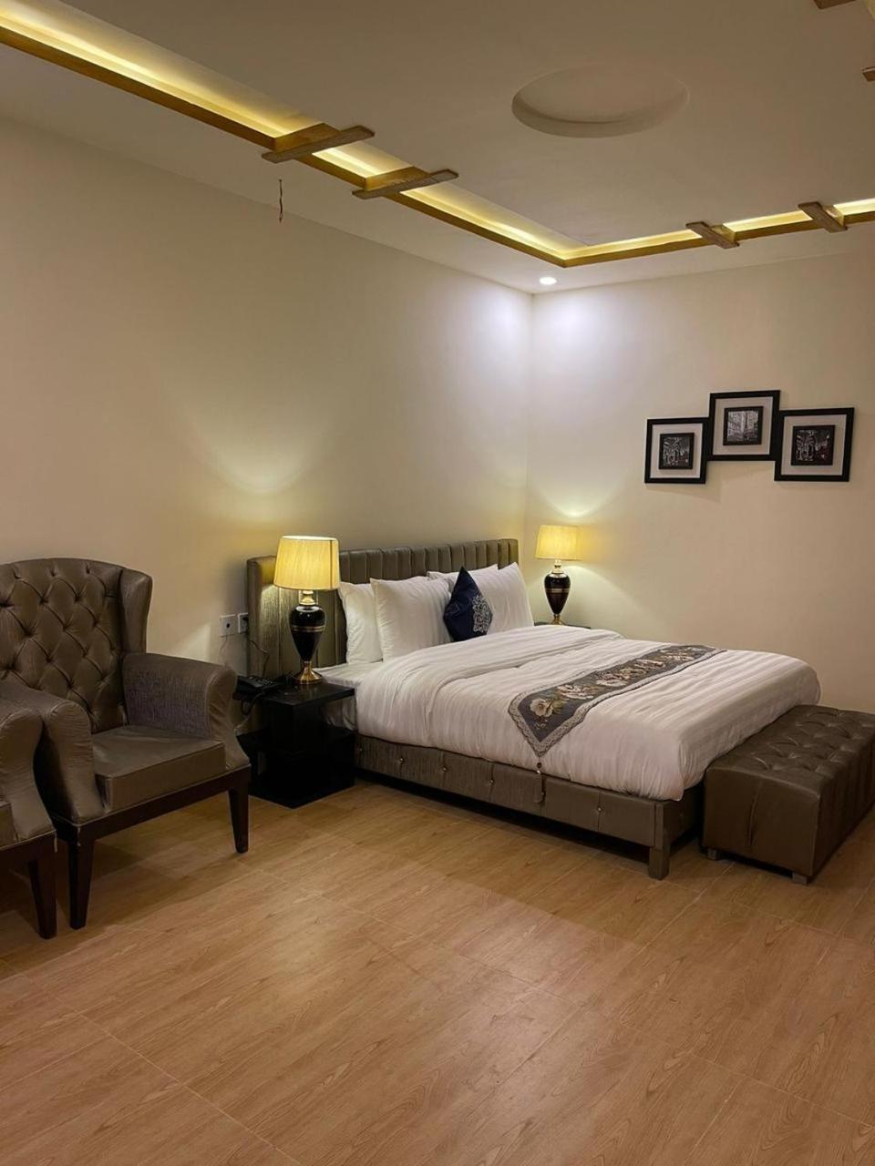 The Corporate Lodges Hotel Saidu Sharif Extérieur photo